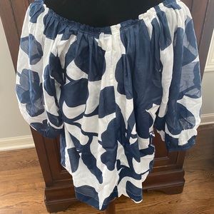 Michael Michael Kors long sleeve flowy top - size M